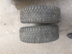 Nokian Nordman 4. Зимние, шипованные, 2013 год, износ: 30%, 2 шт