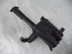 Бачок омывателя Toyota Altezza / Lexus IS200