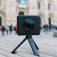 Xiaomi. 20 и более Мп, с объективом