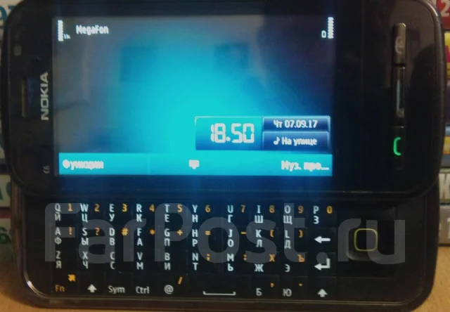 Nokia C6-00. �/� ����