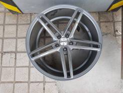 Vossen. 8.0x17, 5x114.30, ET35, ЦО 73,1 мм.