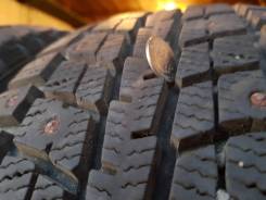Dunlop SP Winter ICE 01. Зимние, шипованные, 2014 год, износ: 10%, 4 шт