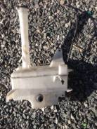 Бачок стеклоомывателя. Toyota Celsior, UCF30, UCF31