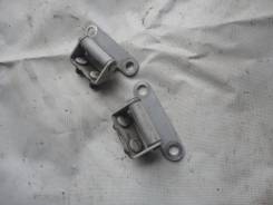 Кронштейн двери багажника. Toyota Sprinter, AE100, AE101, AE104, AE109, CE102, CE102G, EE102 Toyota Corolla, AE100, AE100G, AE101, AE101G, AE104, AE10...
