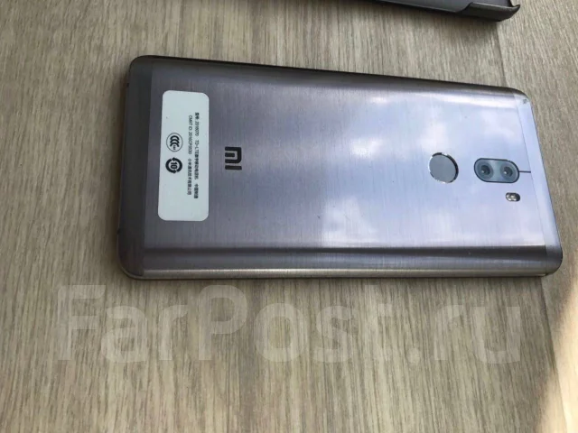 Xiaomi Mi5S Plus. �/� ����