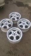 4 Racing. 7.0x17, 5x114.30, ET35