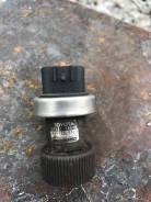 Датчик спидометра. Toyota: Crown, Cresta, Dyna, Mark II, Comfort, Chaser, Cressida, Grand Hiace, Hilux, Sparky, Crown Majesta, Estima, Town Ace, ToyoA...