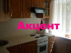 2-комнатная, улица Октябрьская 16. Центр, агентство, 48 кв. м.