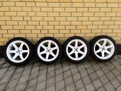 Volk Racing 225/45 R17. 8.0x17 4x100.00 ET-35 ЦО 73,1 мм.