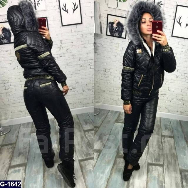 Спортивный костюм женский с мехом на капюшоне