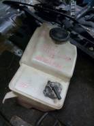 Бачок стеклоомывателя. Toyota Caldina, ST195 Двигатель 3SFE