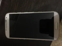 Samsung Galaxy S4. �/�