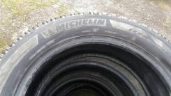 Michelin X-Ice North. Зимние, шипованные, износ: 20%, 4 шт