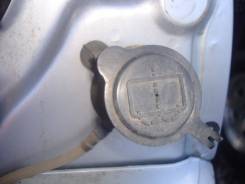 Бачок стеклоомывателя. Toyota Lite Ace, CR21, CR21G, CR22, CR22G, CR27, CR27V, CR28, CR29, CR29G, CR30, CR30G, CR31, CR31G, CR36, CR36V, CR37, CR38, C...