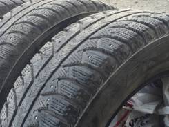 Bridgestone Ice Cruiser 7000. Зимние, шипованные, 2011 год, износ: 50%, 4 шт
