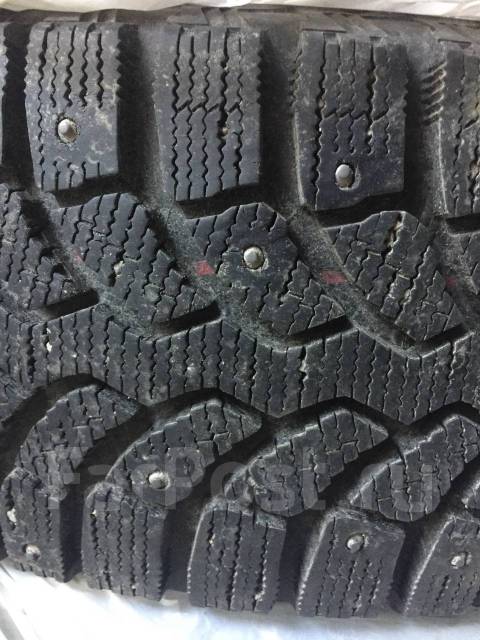 Bridgestone ice cruiser 7000s 175/65 r14. Бриджстоун 5000 шипованная. Бриджстоун айс крузер 7000 215/65/16. Зимние шины бриджстоун 195 65 r15 шипованные. Bridgestone ice cruiser 7000.