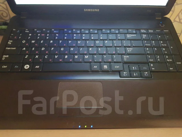 Samsung R540-JS04. 15", 2,5����, ��� 4 ��, ���� 500���, WiFi: 1, Bluetooth: 1, ����������� �� 2��. ����