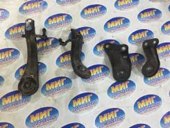 Крепление балки подвески. Toyota Avensis, ADT250, ADT251, AZT250, AZT250L, AZT250W, AZT251, AZT251L, AZT251W, CDT250, ZZT250, ZZT251, ZZT251L Двигател...