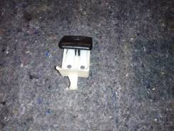 Ручка открывания капота. Toyota: Corsa, Corona, Corolla II, RAV4, Camry, Carina E, Tercel, Carina ED, Raum, Corona Exiv, Chaser, Vista, Celica, Carina...