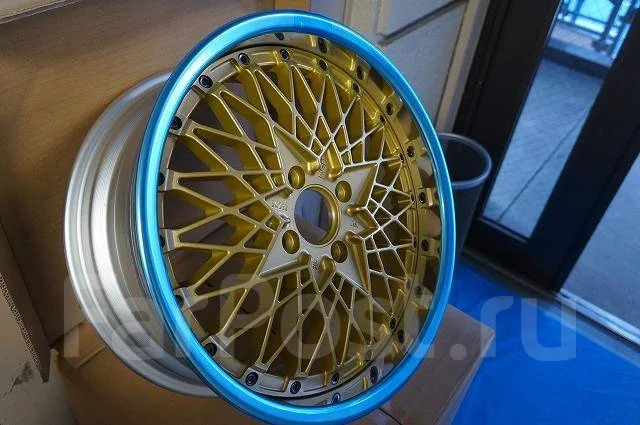SSR Formula Mesh. 10.5/11.5x18", 5x100, 5x112, 5x114.3, 5x120, �� 73���. ��� ����� �� ���������� ����