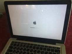 Apple MacBook Pro 13. 13.3", 2,4����, ��� 8 ��, ���� 500���, WiFi, Bluetooth, ����������� �� 8��.
