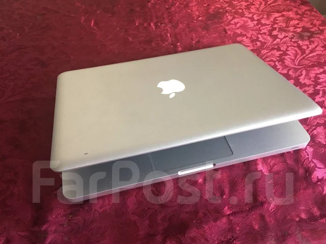 Apple MacBook Pro 13. 13.3", 2,4����, ��� 8 ��, ���� 500���, WiFi: 1, Bluetooth: 1, ����������� �� 8��. ����