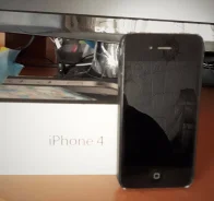 Apple iPhone 4 32Gb. �/�