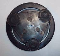 Шкив компрессора кондиционера. Mazda Demio, DE5FS, DY3R, DY3W, DW3W, DY5R, DY5W, DE3AS, DE3FS, DW5W Mazda Verisa, DC5W, DC5R Двигатели: B3ME, B3E