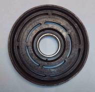 Шкив компрессора кондиционера. Mazda Demio, DE5FS, DY3R, DY3W, DW3W, DY5R, DY5W, DE3AS, DE3FS, DW5W Mazda Verisa, DC5W, DC5R Двигатели: B3ME, B3E