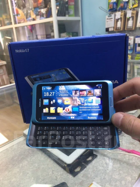 Nokia E7. �/� ����