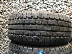 Kumho I'Zen KW27. Зимние, без шипов, 2014 год, износ: 10%, 2 шт