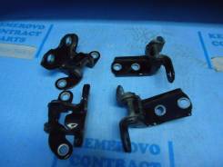 Крепление боковой двери. Toyota Camry, ACV40