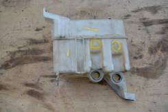 Бачок стеклоомывателя. Toyota Lite Ace, CR41, CR41V, CR42, CR42V, KR41, KR41V, KR42, KR42V, SR40 Toyota Lite Ace Noah, CR40, CR40G, CR41, CR42, CR50...