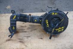 Корпус воздушного фильтра. Toyota Lite Ace, KR42, KR42V Toyota Lite Ace Noah, KR41, KR42 Toyota Town Ace, KR42, KR42V Toyota Town Ace Noah, KR41, KR42...