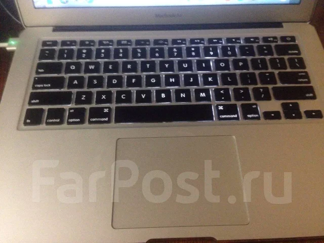 Apple MacBook Air 13 2012 Mid MD846. 13.3", 1,8����, ��� 4 ��, ���� 128���, WiFi: 1, Bluetooth: 1, ����������� �� 6��. ����