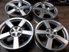 Mitsubishi. 7.0x18, 5x114.30, ET38, ЦО 67,1 мм.