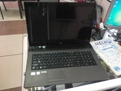 Acer Aspire 7750. 17.3", 2,2����, ��� 8 ��, ���� 500���, WiFi: 1, ����������� �� 1��. ����