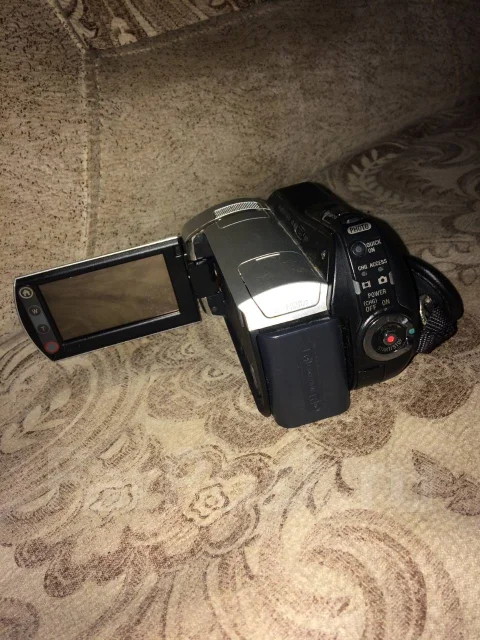 Sony DCR-SR46E ����