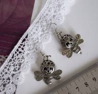 Серьги.