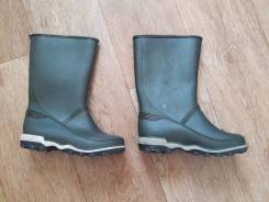 Сапоги резиновые. 33