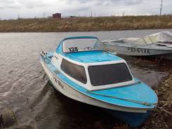 Амур 2. 1993 год год, длина 5,50 м., двигатель стационарный, 135,00 л.с., бензин