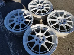 Enkei NT03. 7.0x17", 5x100, ET50 ����