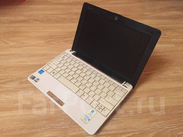 Asus Eee PC 1001PX. 10.1", ��� 1024 ��, WiFi: 1, Bluetooth: 1. ��� ����� �� ���������� ����