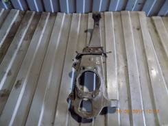 Кулак поворотный. Infiniti M35, Y50