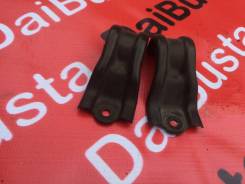 Крепление радиатора. Toyota Mark II, JZX100 Toyota Cresta, JZX100 Toyota Chaser, JZX100 Двигатели: 1JZFSE, 1JZGE, 1JZFE