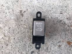 Кнопка люка. Mitsubishi Montero Mitsubishi Pajero, V80, V87W, V88W, V98W, V93W, V83W, V97W