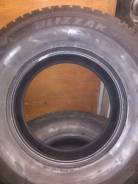 Bridgestone Blizzak Spike-01. Зимние, шипованные, 2014 год, износ: 20%, 4 шт