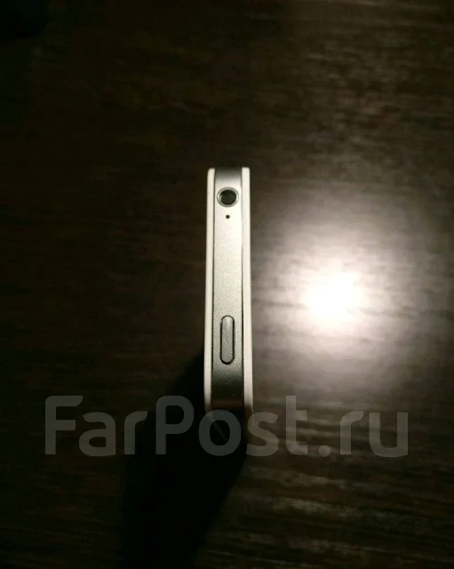 Apple iPhone 4s 8Gb. �/� ����