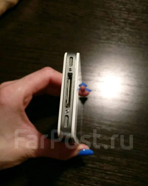 Apple iPhone 4s 8Gb. �/� ����