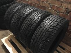 Michelin X-Ice North. Зимние, шипованные, износ: 30%, 4 шт